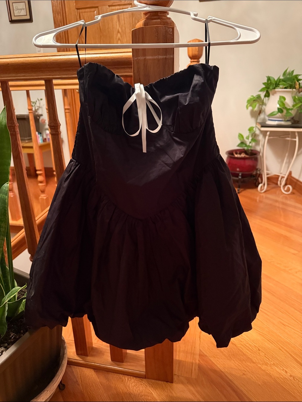 NWT Princess Polly Black Bubble Hem Mini Dress with White Tie
